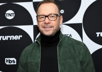 how old is donnie wahlberg